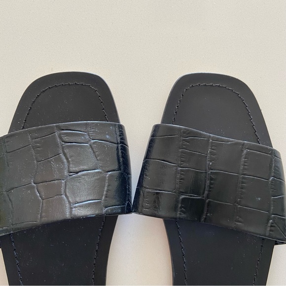 Raye Houston Croc Sandal - Picture 3 of 4